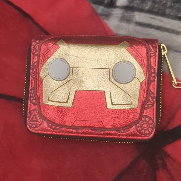 Iron Man zip around wallet - Picture 3 of 8